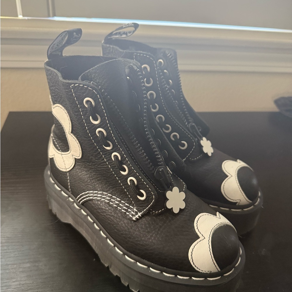 Dr. Martens Sinclair Flower Pisa Leather Platform Boots